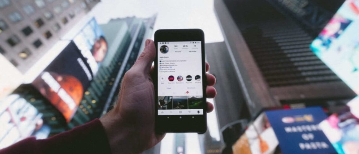 How to Design On-Brand Instagram Stories