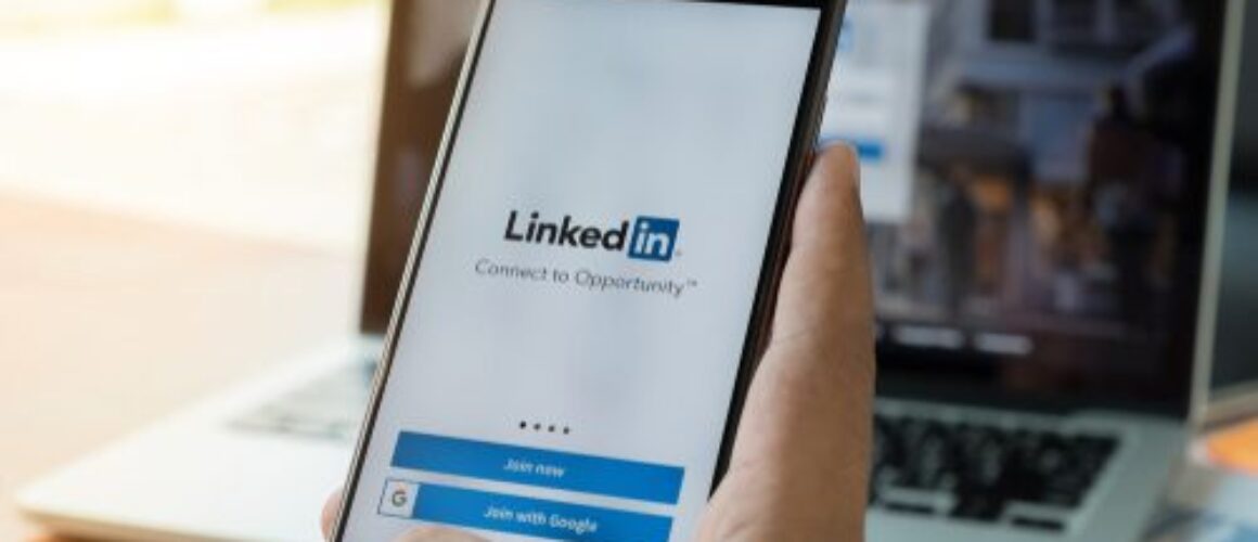 How to Sell On LinkedIn Without Paid Ads